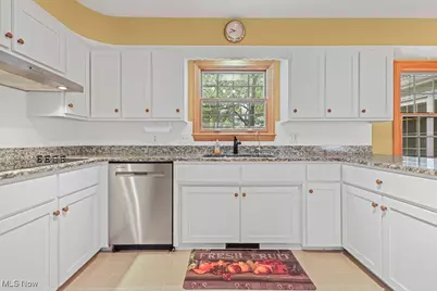 373 Tremont Road, Akron, OH 44313 - Photo 15