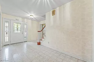 373 Tremont Rd, Akron, OH 44313 - Photo 7