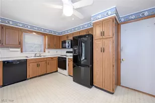 5123 Troyer Dr, Kent, OH 44240 - Photo 3