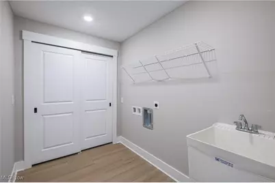 502 Port Side Drive, Avon Lake, OH 44012 - Photo 3