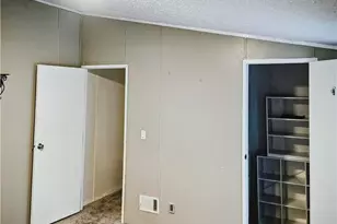 1426 Lancelot Dr, Streetsboro, OH 44241 - Photo 9