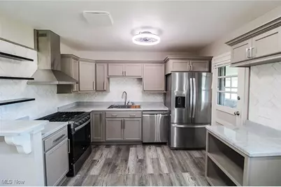 5640 Baylor Avenue, Austintown, OH 44515 - Photo 9