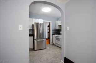 41 E Rosewood Ave, Akron, OH 44301 - Photo 13