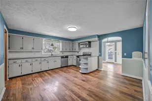 140 Miami Ave, Elyria, OH 44035 - Photo 13