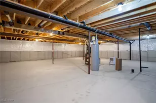 3658 Knecht, Norton, OH 44203 - Photo 39