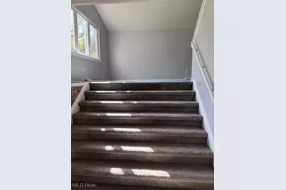 992 Lakewood Beach Drive, Sheffield Lake, OH 44054 - Photo 7