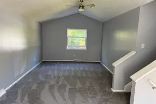 992 Lakewood Beach Dr, Sheffield Lake, OH 44054 - Photo 9