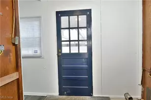 978 Hollywood St NE, Warren, OH 44483 - Photo 19