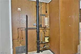 978 Hollywood St NE, Warren, OH 44483 - Photo 17