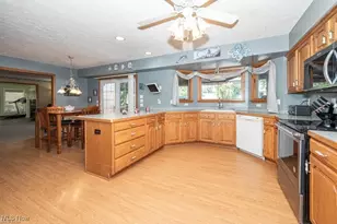 908 Sand Lot Circle, Louisville, OH 44641 - Photo 5