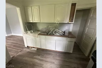 9620 Elwell, Loveland, OH 44104 - Photo 17