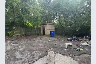 9620 Elwell, Loveland, OH 44104 - Photo 25