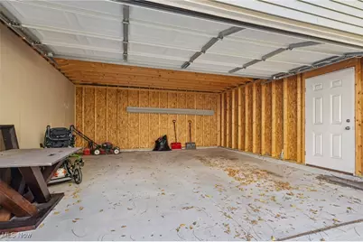 2045 Chesterland Avenue, Oakwood, OH 44107 - Photo 21