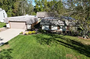 2884 Clear View Dr, Lexington, OH 44904 - Photo 3