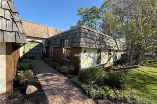 2884 Clear View Dr, Lexington, OH 44904 - Photo 13