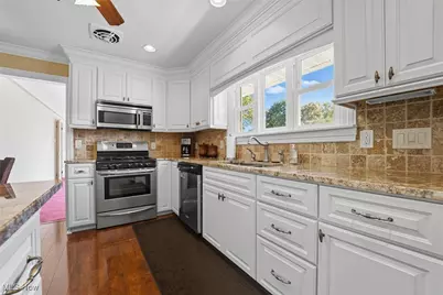 715 Holden Drive, Ashtabula, OH 44004 - Photo 9