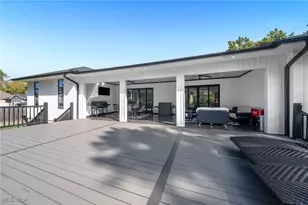 560 Elm St, Sheffield Lake, OH 44054 - Photo 47