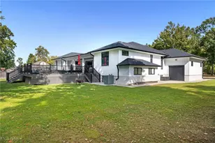 560 Elm St, Sheffield Lake, OH 44054 - Photo 49