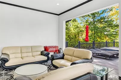 560 Elm Street, Sheffield Lake, OH 44054 - Photo 43