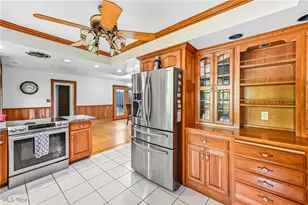 4250 Oak Knoll Dr, Boardman, OH 44512 - Photo 9