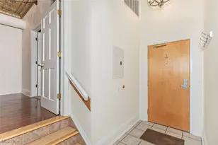 408 W Saint Clair Ave, Loveland, OH 44113 - Photo 9