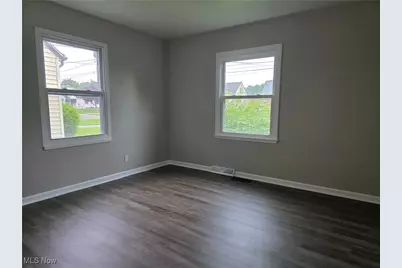 859 E Avondale Avenue, Youngstown, OH 44502 - Photo 11