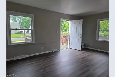 859 E Avondale Avenue, Youngstown, OH 44502 - Photo 5