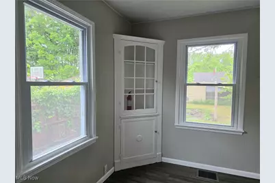 859 E Avondale Avenue, Youngstown, OH 44502 - Photo 9