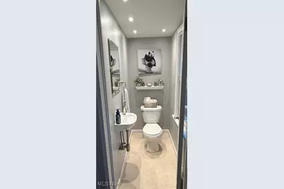 1103 Manor Avenue SW, Canton, OH 44710 - Photo 7