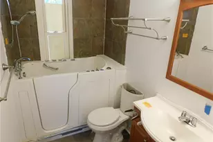 3210 Quentin Dr, Youngstown, OH 44511 - Photo 11