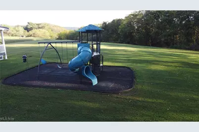 226 High Acres Drive, Chester, WV 26034 - Photo 13