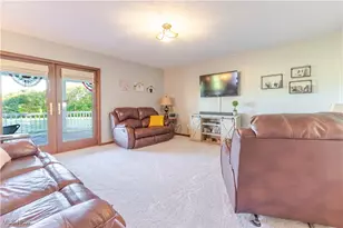 226 High Acres Dr, Chester, WV 26034 - Photo 27