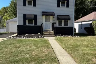 1024 Roslyn Ave, Akron, OH 44320 - Photo 1