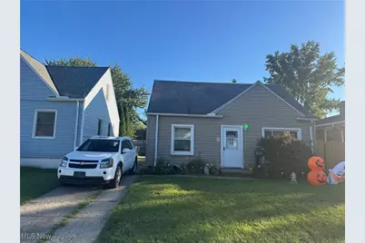 12301 Carrington Avenue, Loveland, OH 44135 - Photo 1