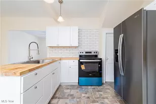 316 Henry Ave, Steubenville, OH 43952 - Photo 5