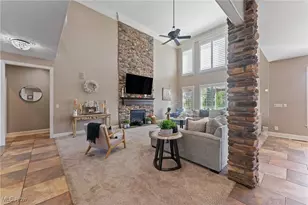 7245 Hanbury Close, Canfield, OH 44406 - Photo 5