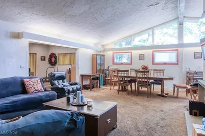 110 E 252nd Street, Euclid, OH 44132 - Photo 7