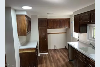 18832 Maplewood Lane, Chagrin Falls, OH 44023 - Photo 9