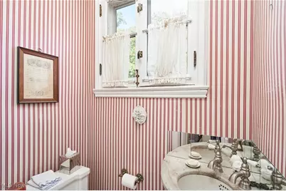 2120 Ridgewood Road, Akron, OH 44313 - Photo 19