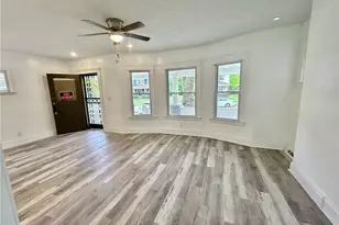 10009 Parmelee Ave, Loveland, OH 44108 - Photo 3