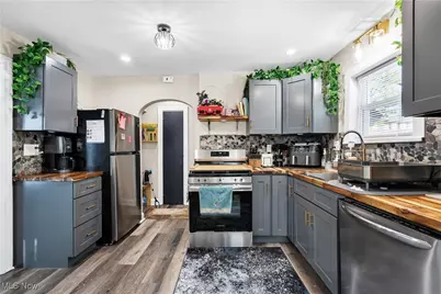 447 Mistletoe Avenue, Youngstown, OH 44511 - Photo 31