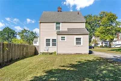 447 Mistletoe Avenue, Youngstown, OH 44511 - Photo 5