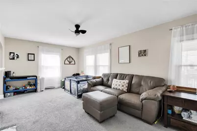 447 Mistletoe Avenue, Youngstown, OH 44511 - Photo 29