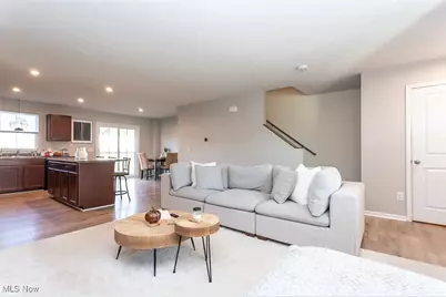 7762 Chesterfield Drive, Chippewa Lake, OH 44215 - Photo 9