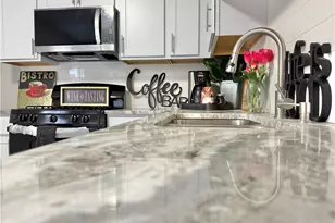 11002 Parkhurst Dr, Loveland, OH 44111 - Photo 3