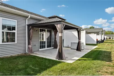 215 Silver Spring Circle, Elyria, OH 44035 - Photo 25