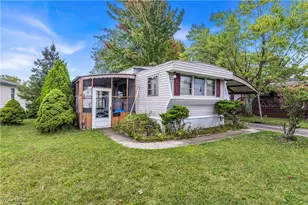 1471 Lancelot Dr, Streetsboro, OH 44241 - Photo 1