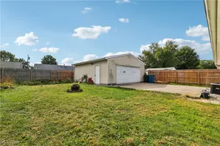 4154 Belle Ave, Sheffield Lake, OH 44054 - Photo 33