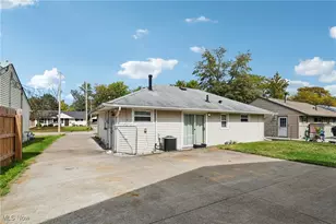 4154 Belle Ave, Sheffield Lake, OH 44054 - Photo 5