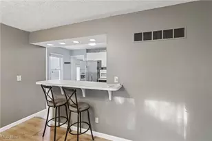 1699 Redwood Ave, Akron, OH 44301 - Photo 17